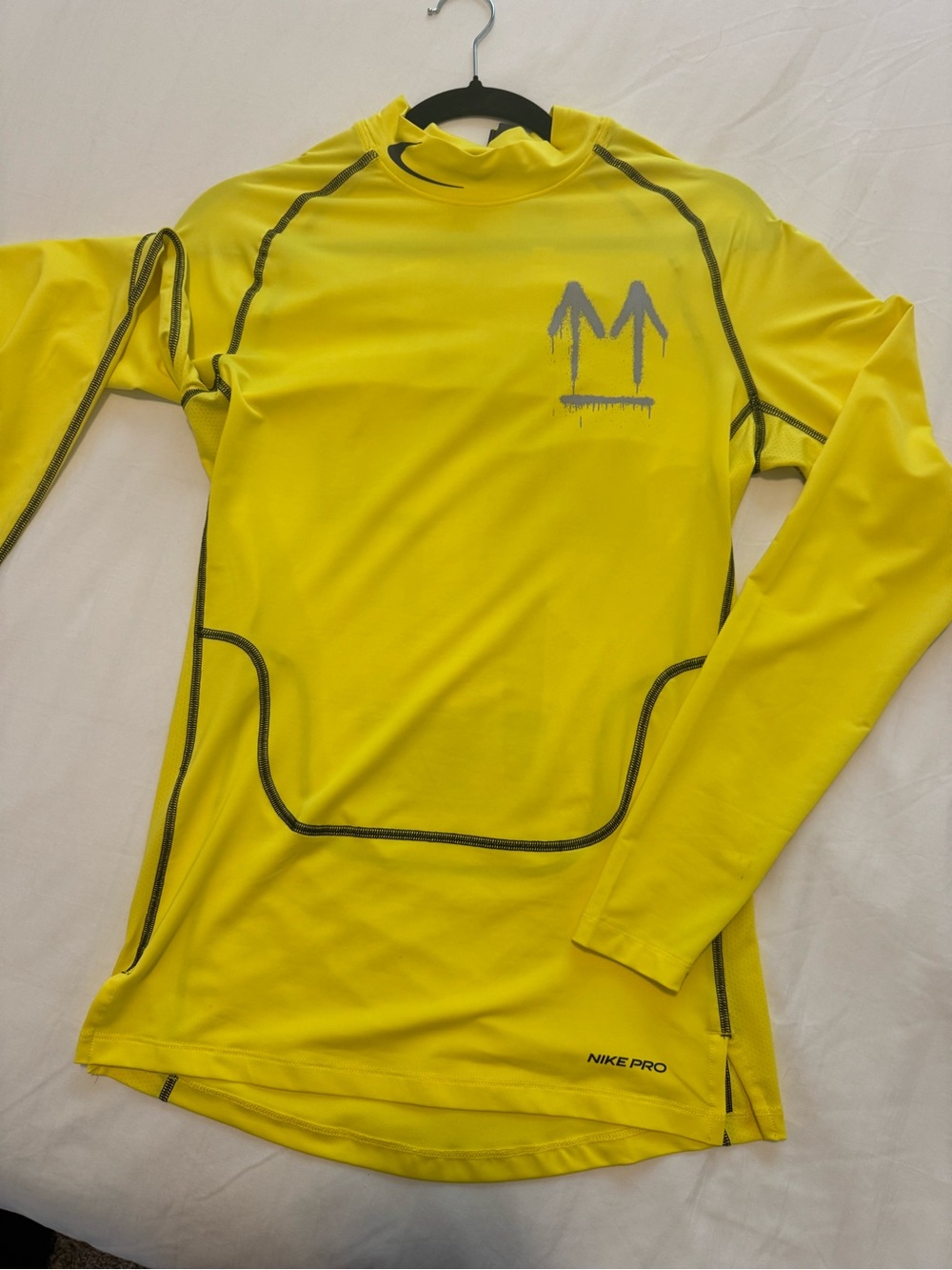 Off-White x Nike Women’s Yellow Dry Fit Shirt - Picture 3 of 8